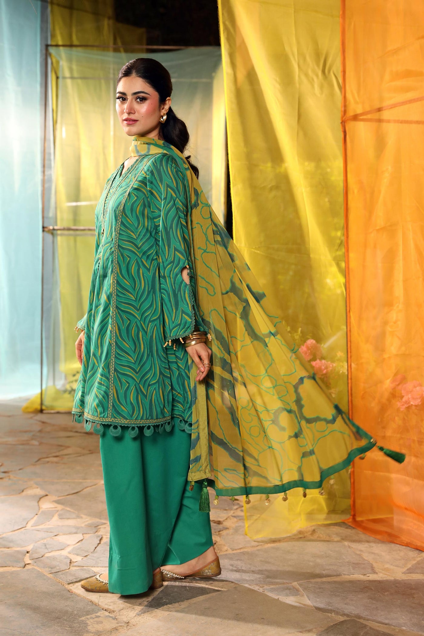 3 Pc Unstitched Embroidered Lawn Suit | MB-CUS25-704A