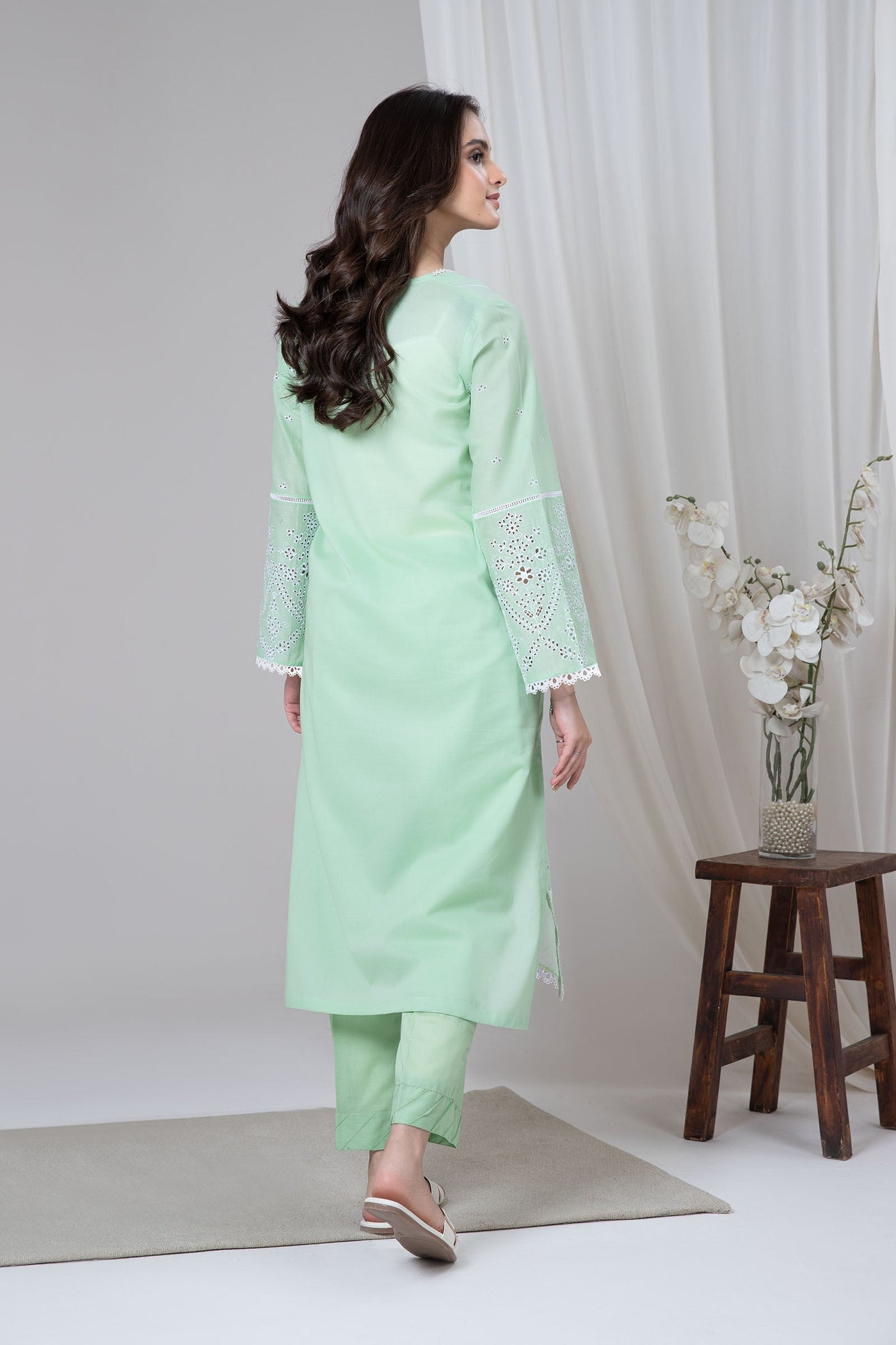 Embroidered Lawn Kurta | MB-EF24-73