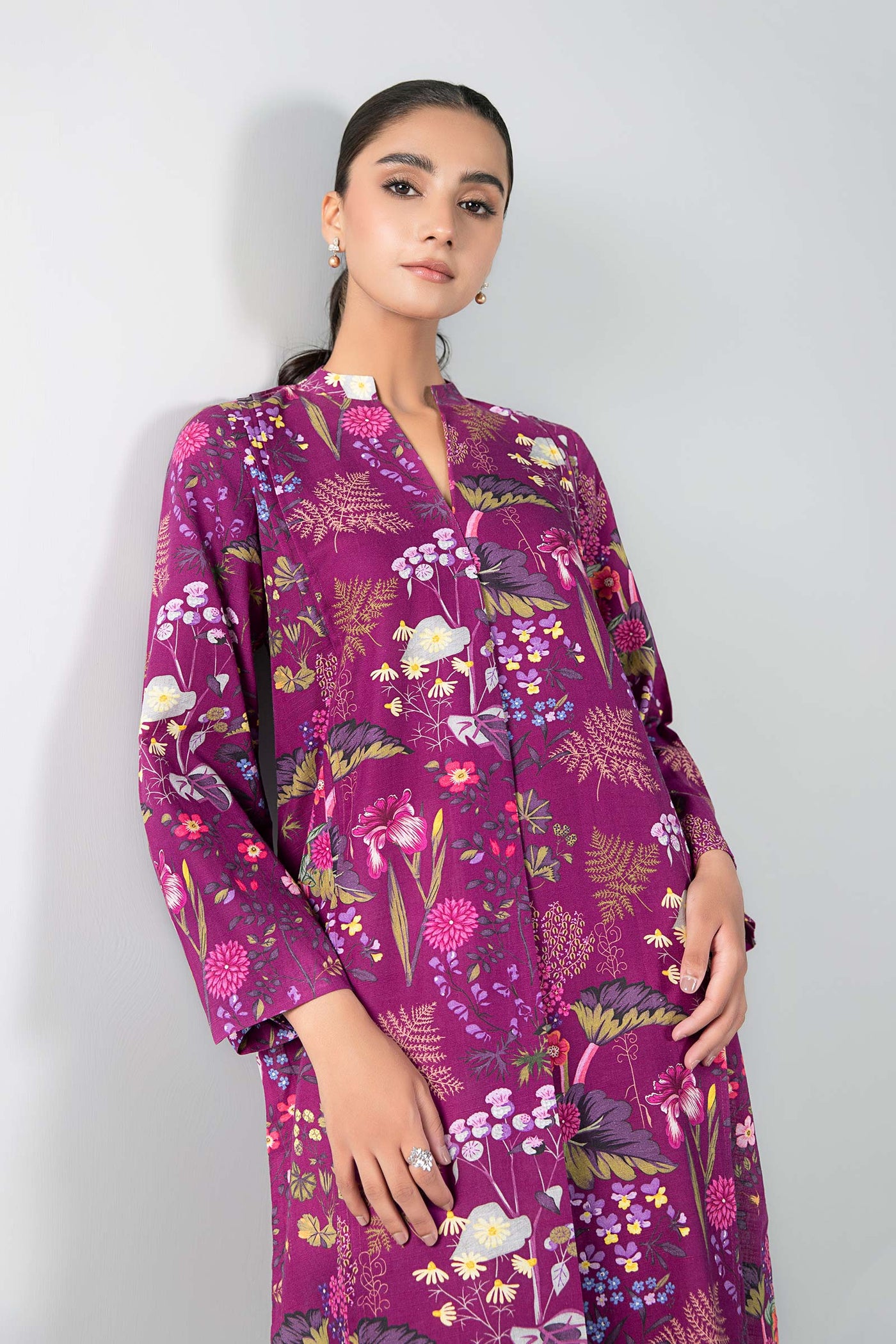 Printed Khaddar Shirt | MB-USP23-201A