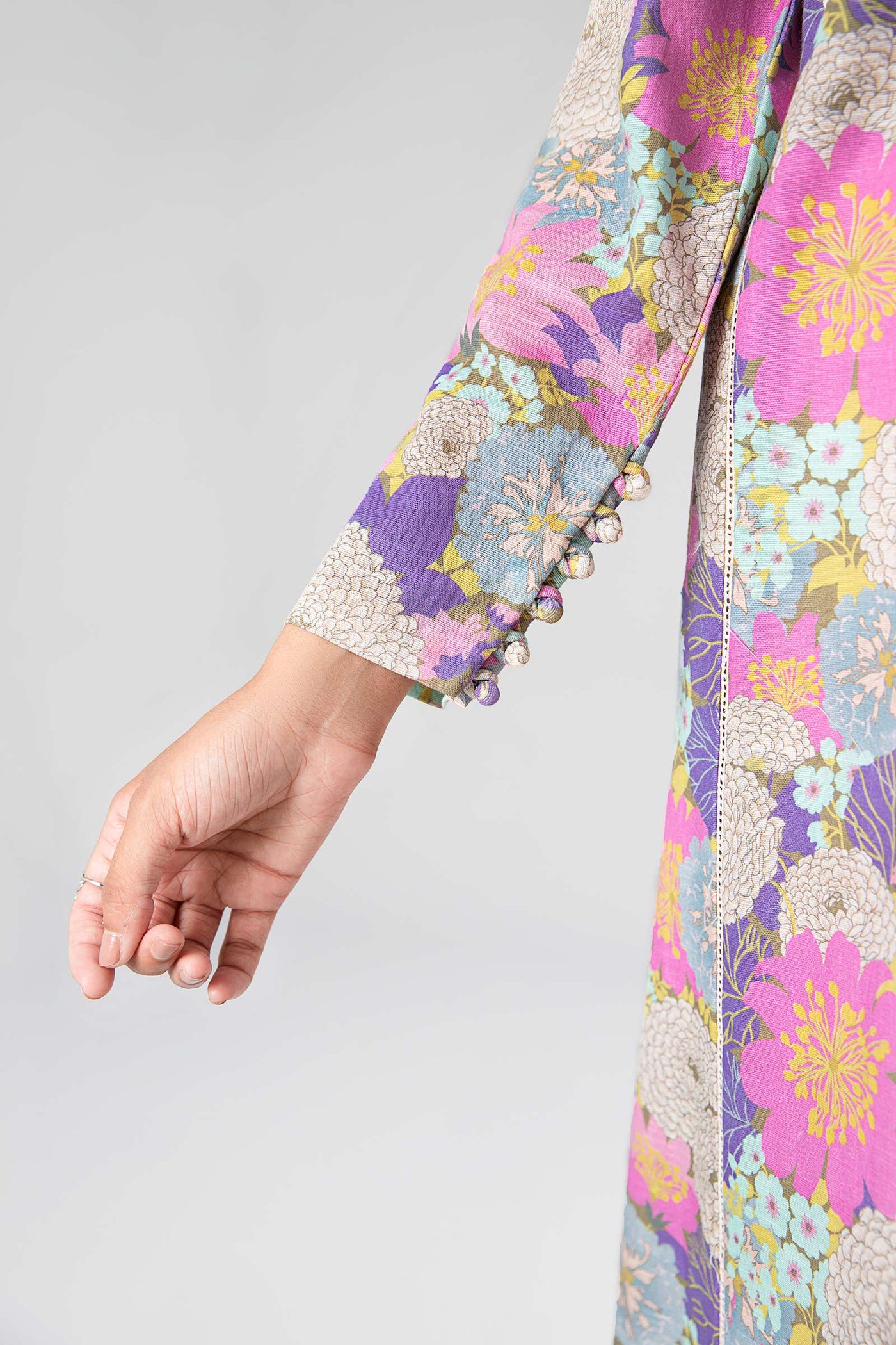 Printed Khaddar Shirt | MB-USP23-204A