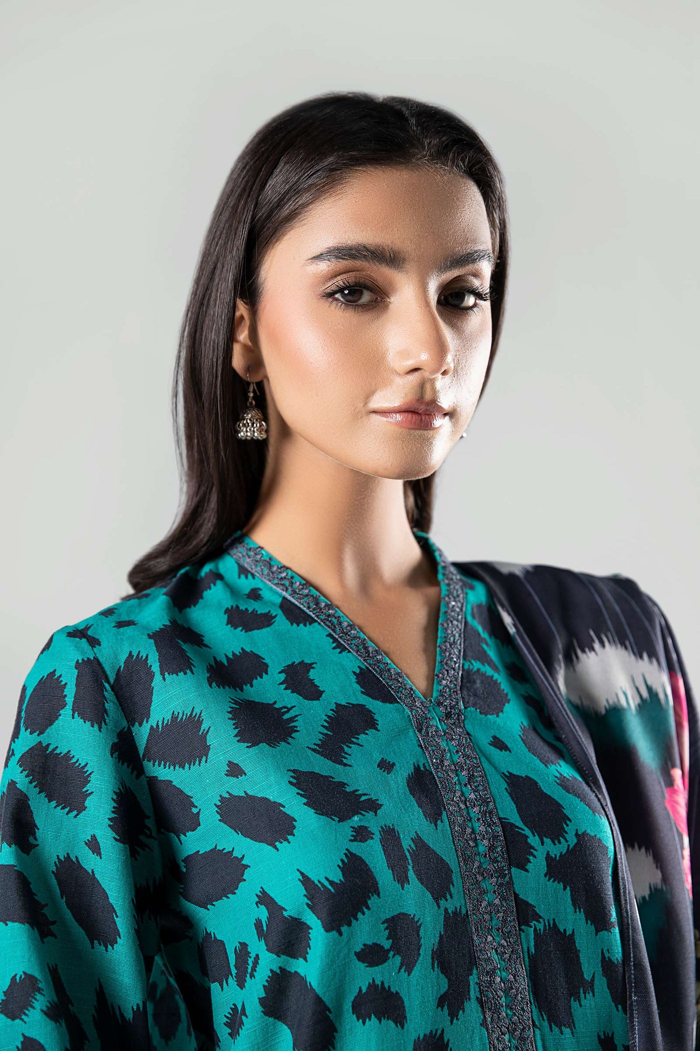 3 Pc Printed Khaddar Suit | MB-USP23-210B