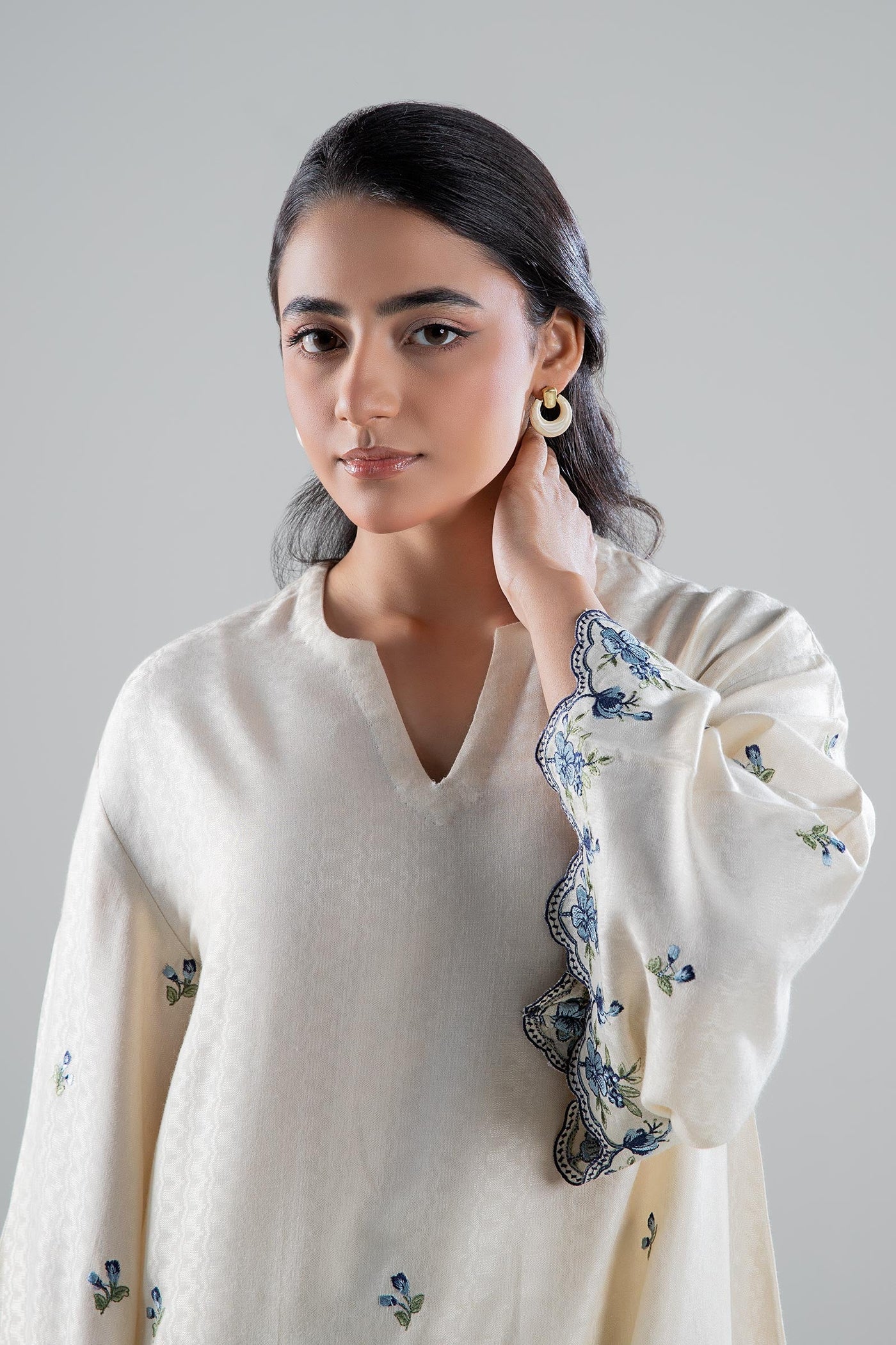 2 Pc Embroidered Linen Suit | MB-WS24-56