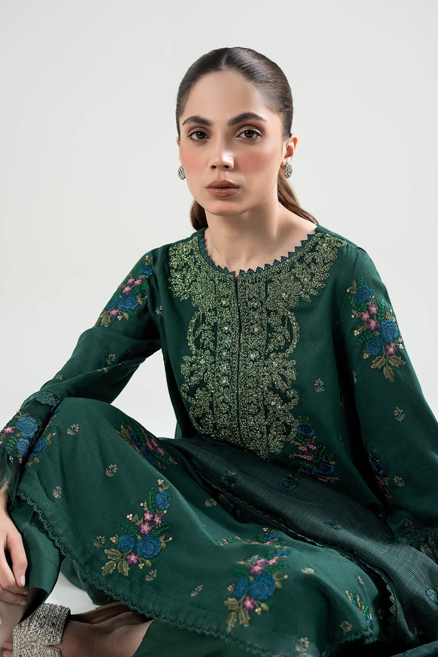 3 Pc Embroidered Karandi Suit | MB-WS24-94