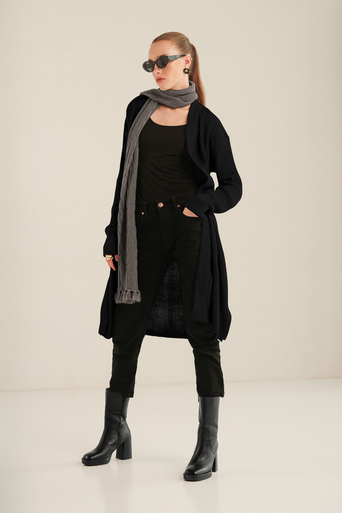 Ribbed Cardigan | WEST-W23-32-Black